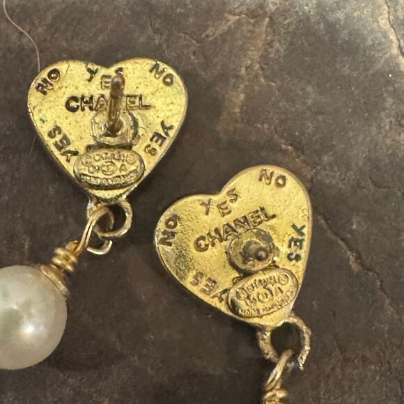Chanel Vintage Black Heart and Faux Pearl Dangle Pierced Earrings 04A Authentic - Picture 7 of 7